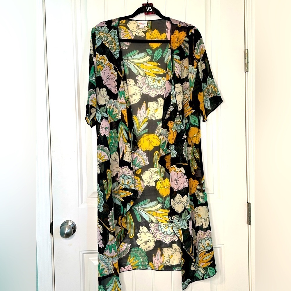 115 Lularoe Black Floral Kimono EUC